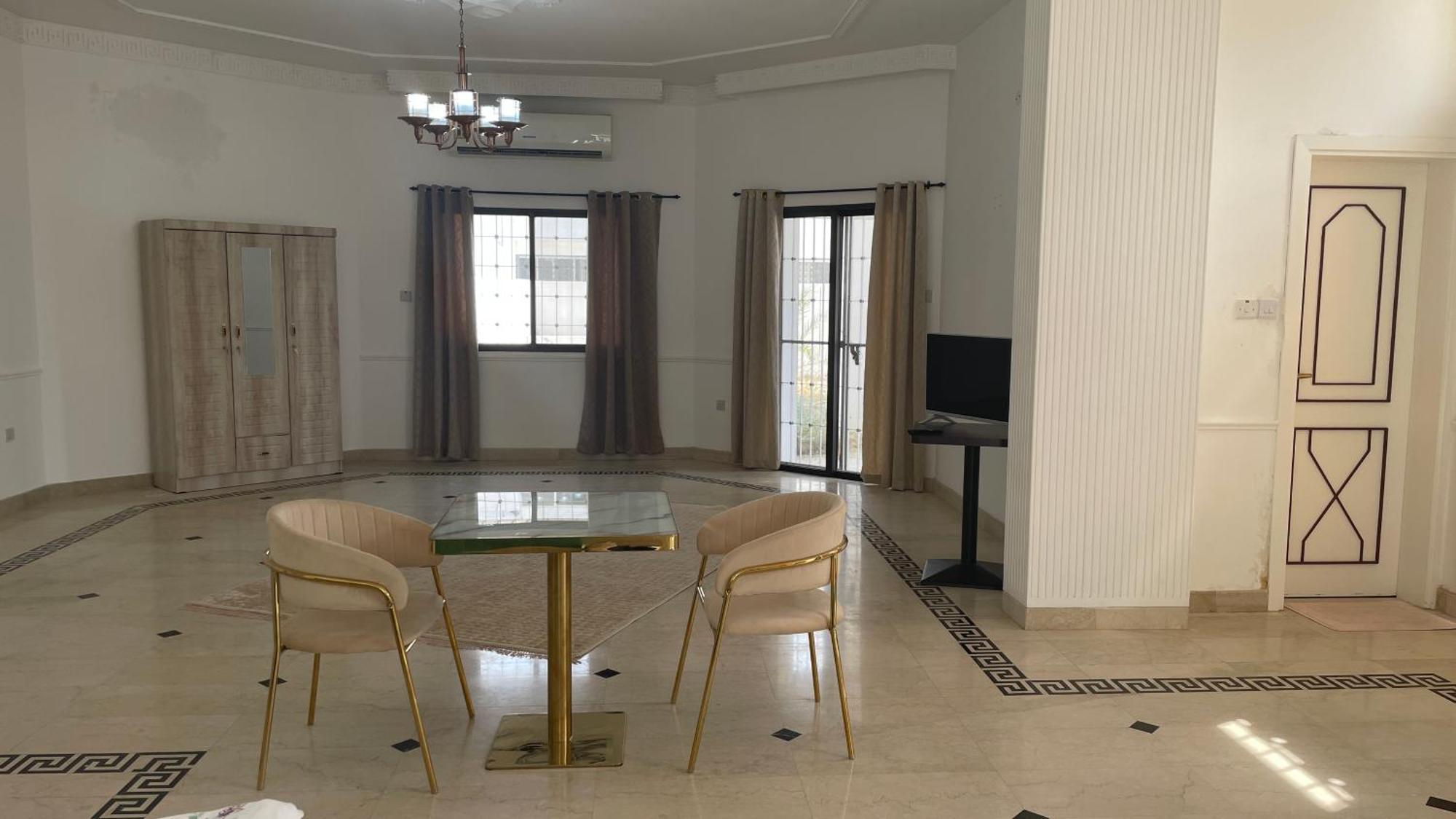 Arabian Nights Nook Hotel Маскат Екстериор снимка