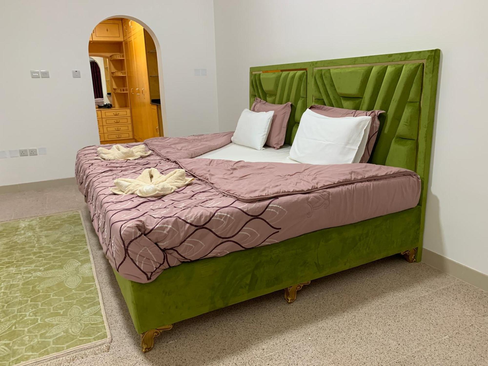 Arabian Nights Nook Hotel Маскат Стая снимка