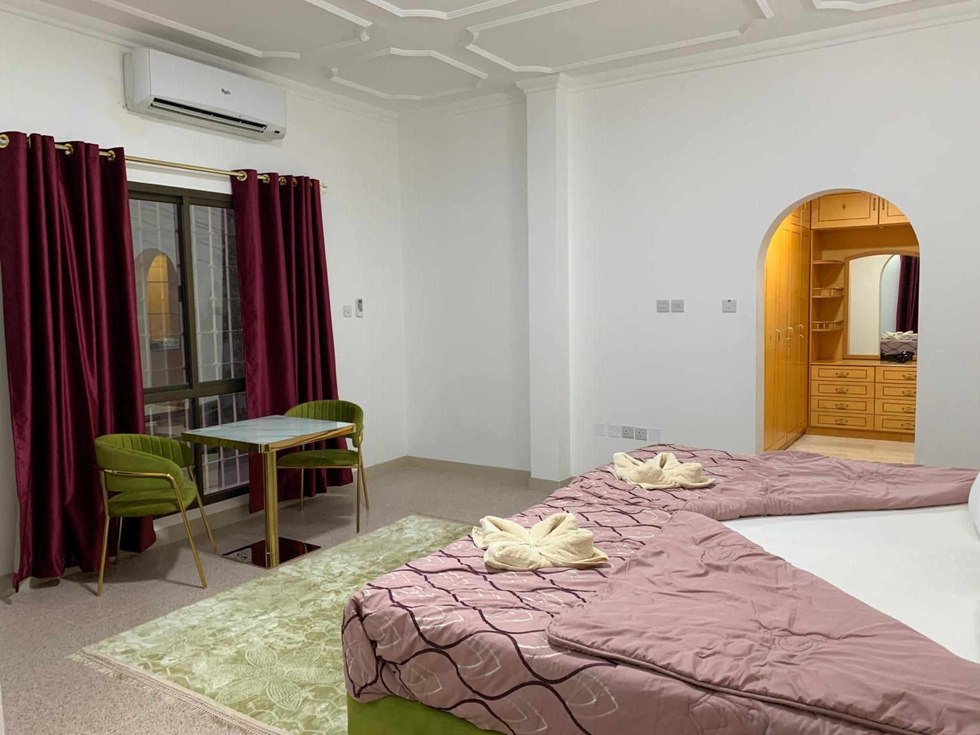 Arabian Nights Nook Hotel Маскат Стая снимка