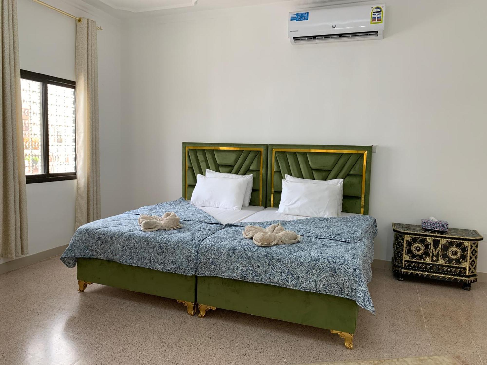 Arabian Nights Nook Hotel Маскат Екстериор снимка
