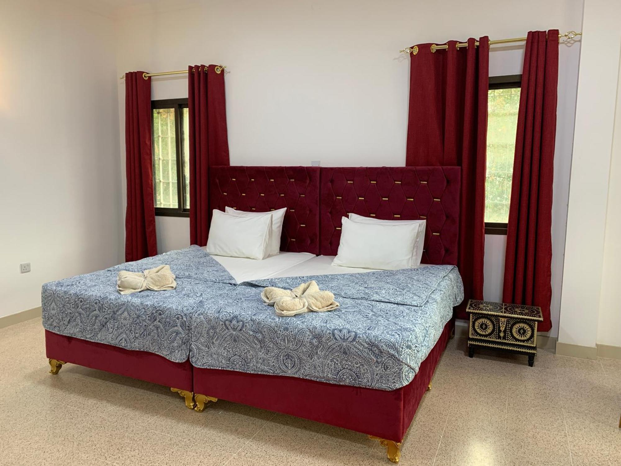 Arabian Nights Nook Hotel Маскат Екстериор снимка