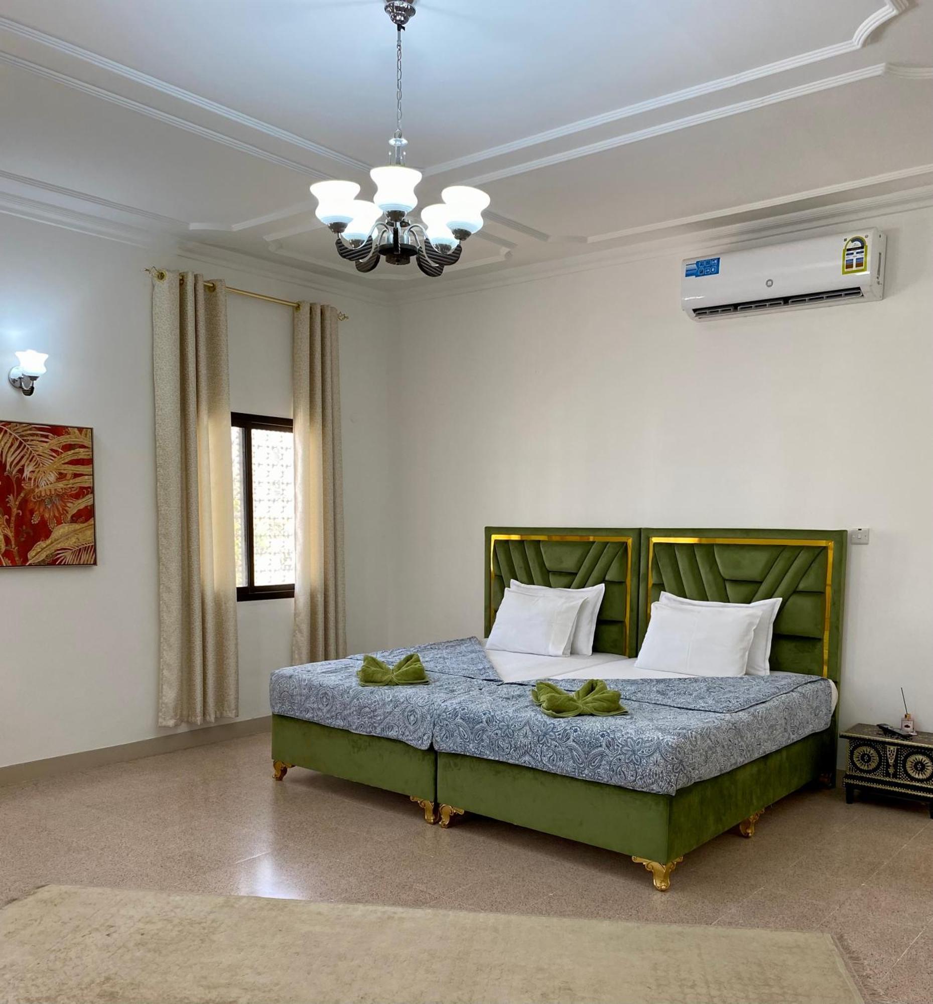 Arabian Nights Nook Hotel Маскат Екстериор снимка