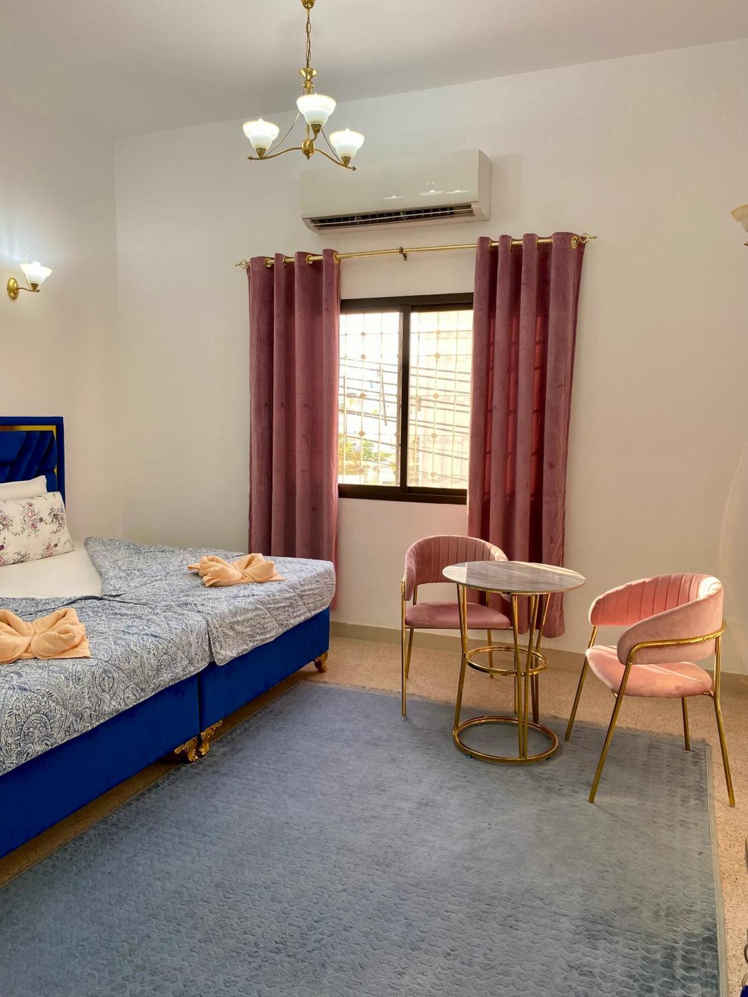 Arabian Nights Nook Hotel Маскат Екстериор снимка